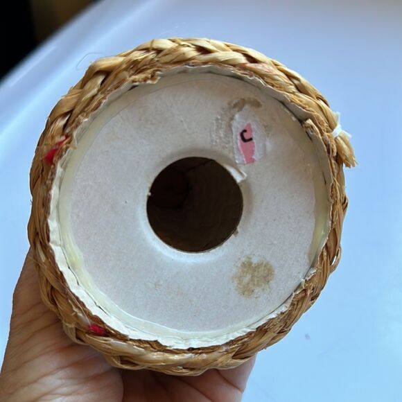 Vintage mid century woven wicker snowman holding a broom with red ear muffs - Picture 6 of 6